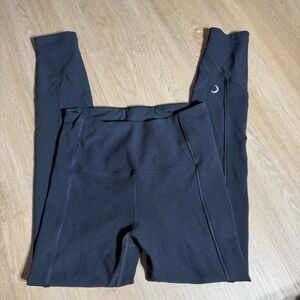 ZYIA active black ribbed textured leggings 6-8 high waisted